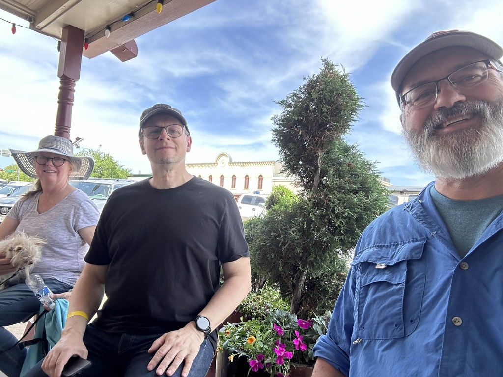 21E7782B-A5A9-466B-B157-87216EAEA99B_1_102_o