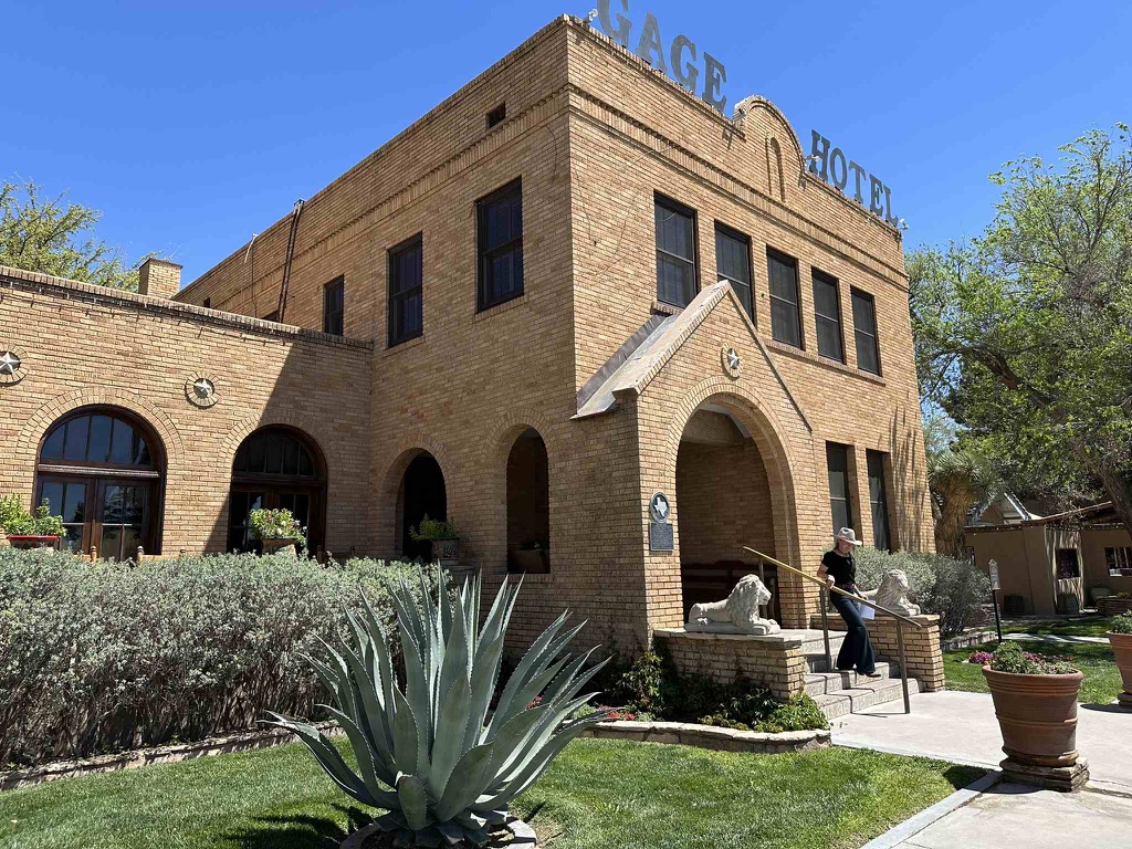 3CDB909F-3863-46C5-B8FF-810C12728580_1_102_o