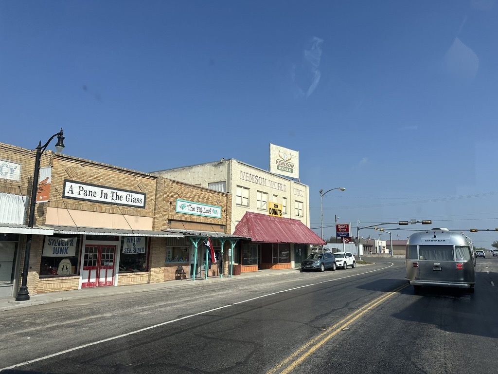 8710F71D-3FF7-4712-884B-AE9FAAD0B7FB_1_102_o