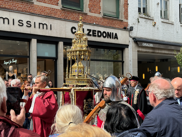 A close up of the star attraction