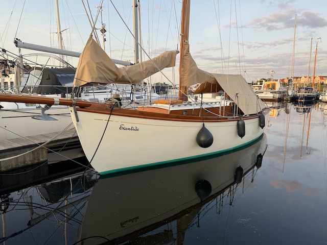 And another pretty boat in Tholen