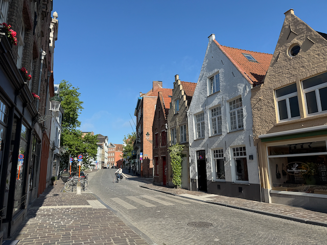 Another street scene in Bruge