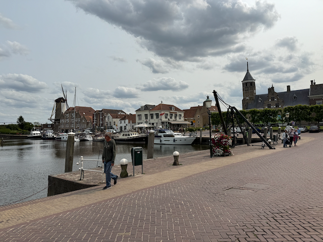 Heading out for a nice walk in Willemstead - an old fort along the waterline