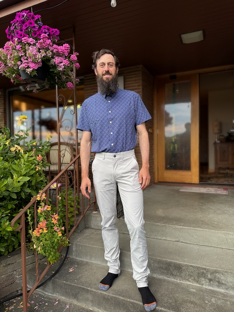 Alex got himslef some new duds and he is looking Sharp!