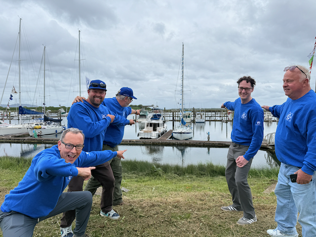 Look at the slow cold and awesome yacht!