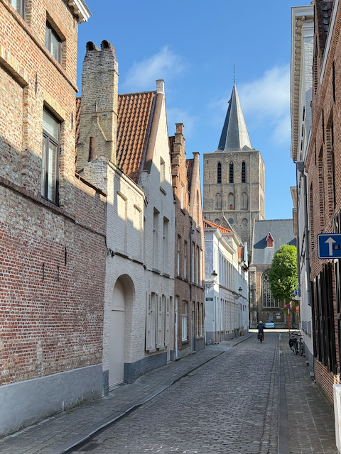 More street pics on my morning walk in Bruge
