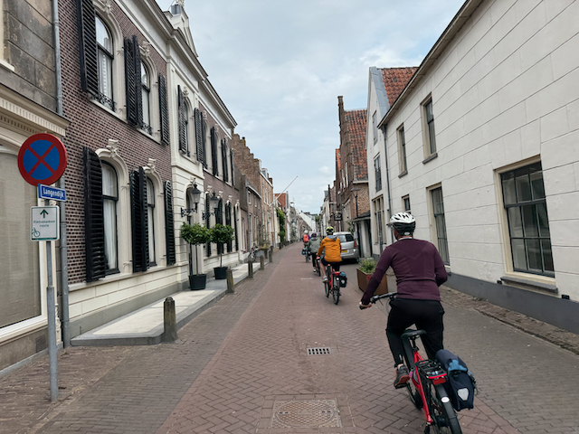 Riding through the streets of Vianen