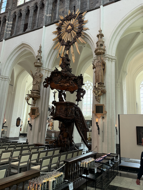 The alter inside of the Church of our Lady